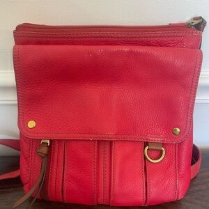 Fossil Morgan traveler crossbody, red pebbled leather
